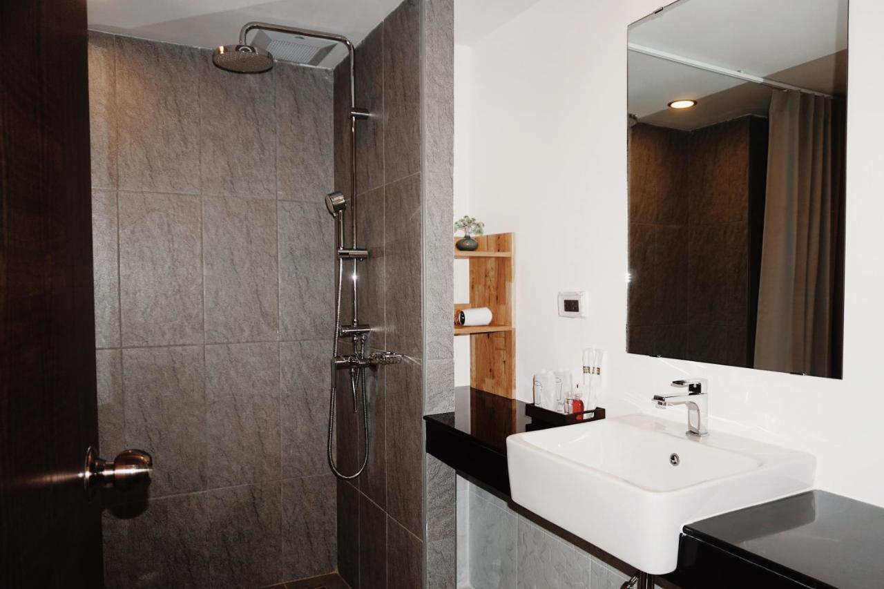 Peppy Hotel-Pepperyhills Hotel Csiangmaj Kültér fotó